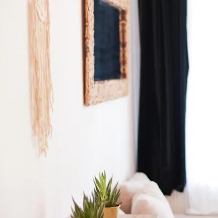 Apartment Boho Traum Fur 4 Inkl Balkon Und Parkplatz