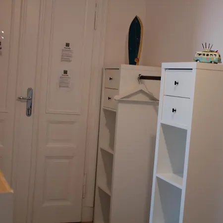 Apartment Boho Traum Fur 4 Inkl Balkon Und Parkplatz Leipzig
